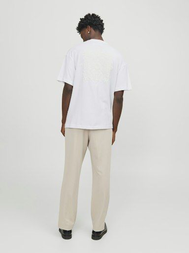 jackjones_springsummer2024_bright-white_12251963_4__07.jpg