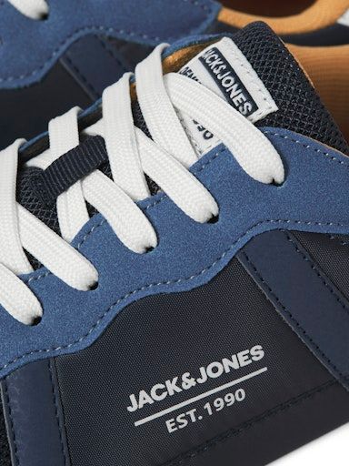 jackjones_springsummer_4721234_12274764_6__08.jpg